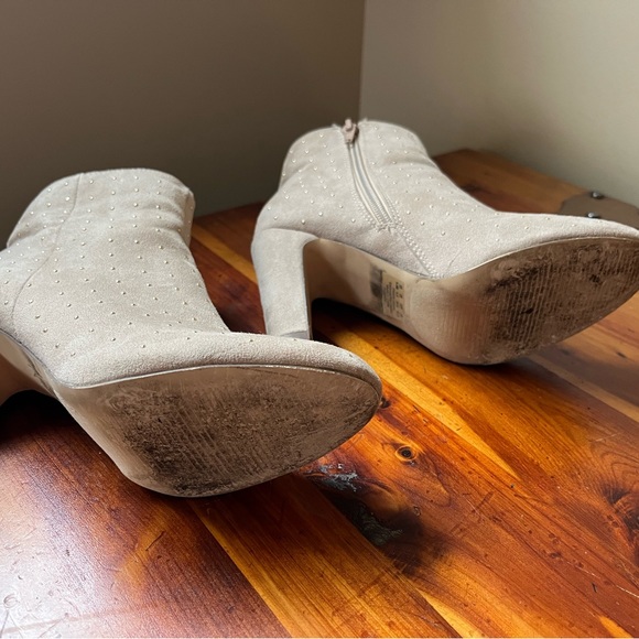 Fergalicious booties - Picture 5 of 5